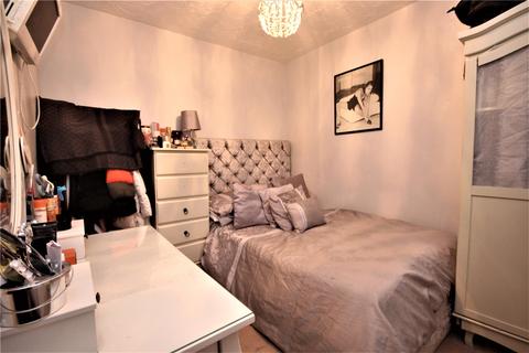 20 Tewkesbury Close, Loughton, IG10 3NT