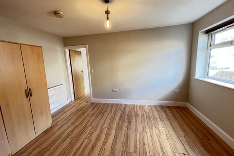 undefined, Carlton Road, Polygon, Southampton, SO15