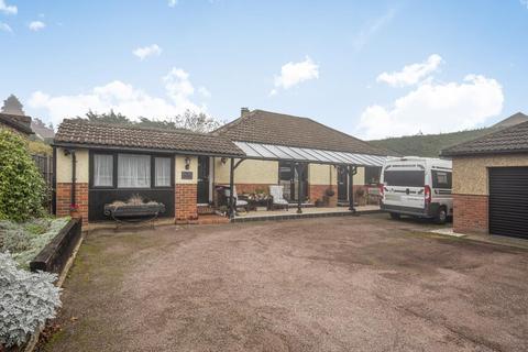 656 Bath Road, Taplow, Maidenhead, SL6 0NZ