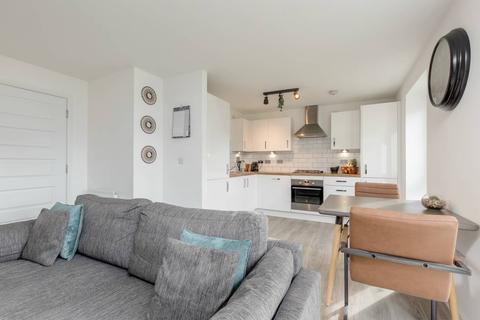 Flat 2, 4 Daybell Loan, South Queensferry, EH30 9AP