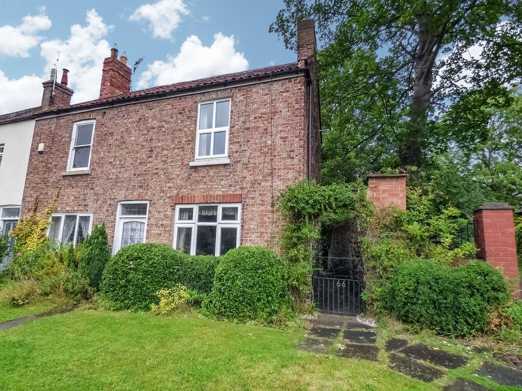Cockerton Green, Darlington, Durham... 2 bed terraced house £108,000