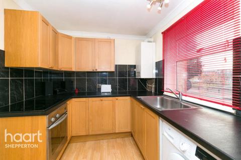 43 Falcon Drive, Stanwell, Staines-upon-thames, TW19 7EU