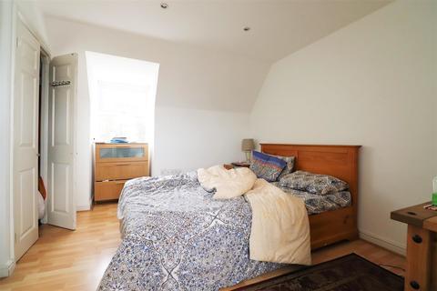 7 Meriel Walk, Greenhithe, DA9 9GL