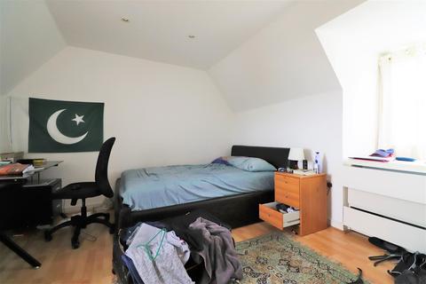 7 Meriel Walk, Greenhithe, DA9 9GL