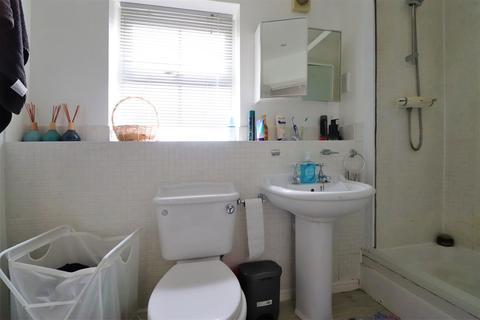 7 Meriel Walk, Greenhithe, DA9 9GL