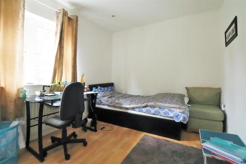 7 Meriel Walk, Greenhithe, DA9 9GL