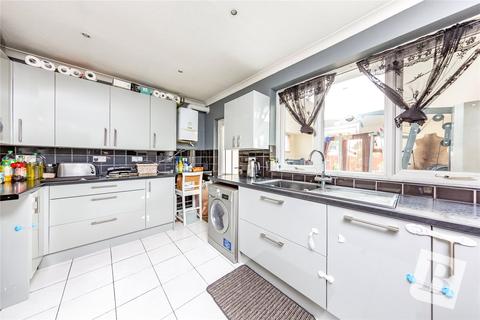 23 Martin Road, Dagenham, RM8 2XH