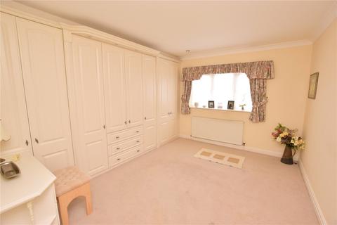 2 Nunnerley Place, Waltham, Grimsby, DN37 0NZ