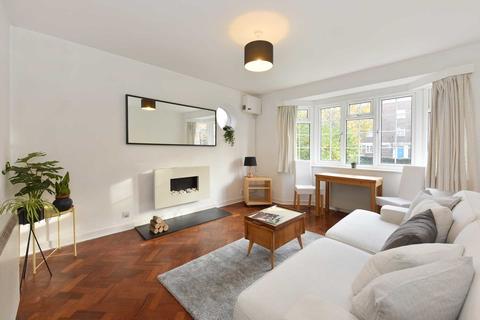 8 Hambledon Court, London, W5 3SW