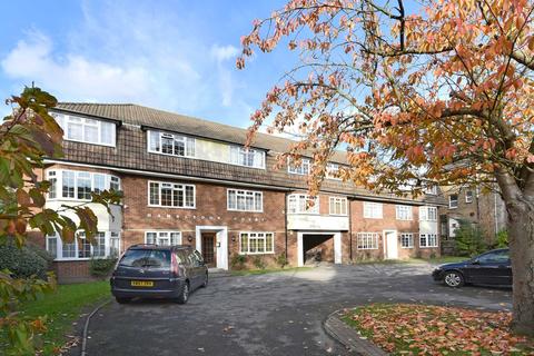 8 Hambledon Court, London, W5 3SW