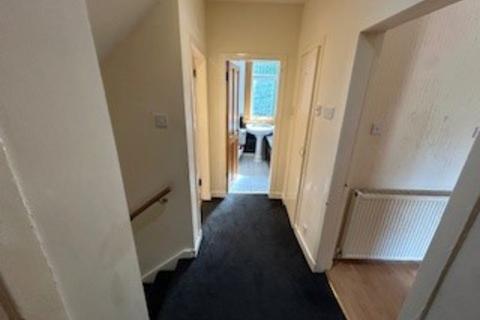 2 bedroom flat to rent, Kirkton Avenue, Knightswood, Glasgow, G13