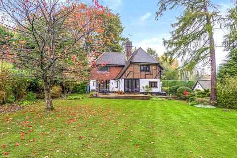 Abbotts Thatch Green Dene, East Horsley, Leatherhead, KT24 5RG