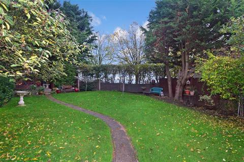 5 Totnes Road, Welling, DA16 1BU