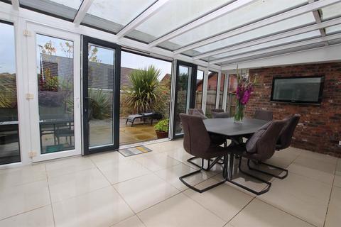 12 Meadowcroft, Lower Darwen, Darwen, BB3 0RU
