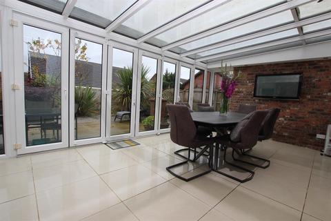 12 Meadowcroft, Lower Darwen, Darwen, BB3 0RU