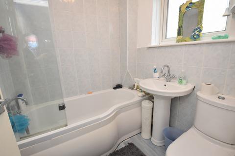 9 Brines Orchard, Templecombe, BA8 0JL