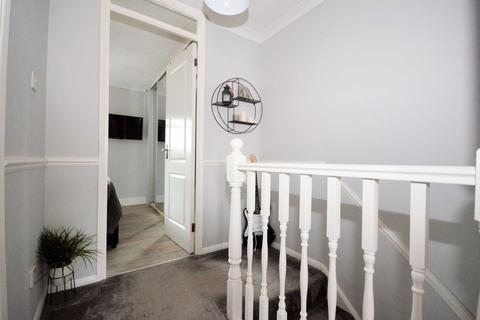 64 Connaught Way, Billericay, CM12 0UN