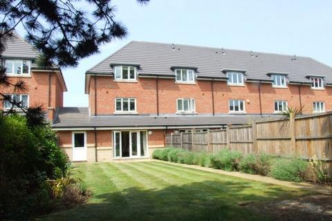15 Academy Place, Isleworth, TW7 5FD