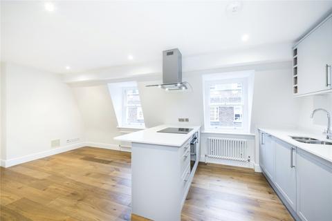 2 bedroom mews to rent, Gower Mews, London