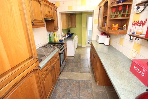 16 Leafield Road, Sutton, SM1 2NH