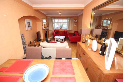 16 Leafield Road, Sutton, SM1 2NH