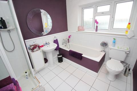 16 Leafield Road, Sutton, SM1 2NH