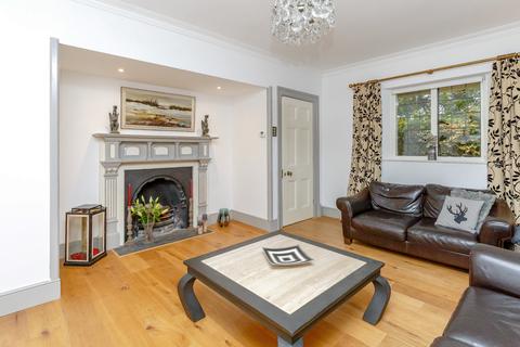 Wivenhoe Beech Grove, Amersham, HP7 0AZ