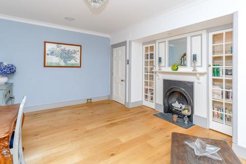 Wivenhoe Beech Grove, Amersham, HP7 0AZ
