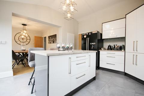 8 Beech View Road, Kingsley, Frodsham, WA6 8DF