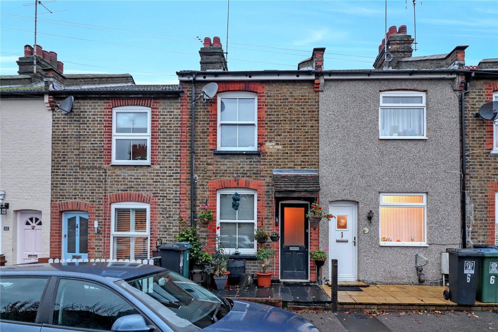 Neal Street, Watford, Herts, WD18 3 bed terraced house £400,000