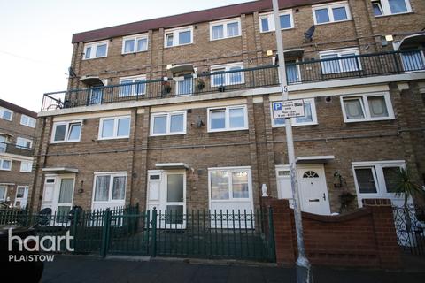 66 Sark Walk, London, E16 3PX