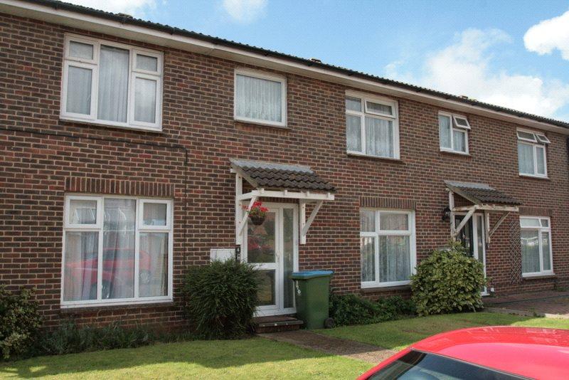 Armada Way, Littlehampton 3 bed terraced house £950 pcm (£219 pw)