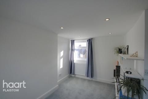 52 Dundee Road, London, E13 0BQ