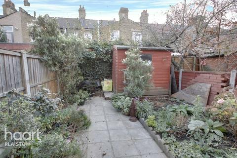 52 Dundee Road, London, E13 0BQ
