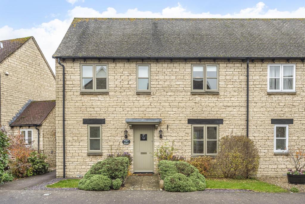 Birch Drive Bradwell Village, Burford, Oxfordshire OX18 2 bed end of