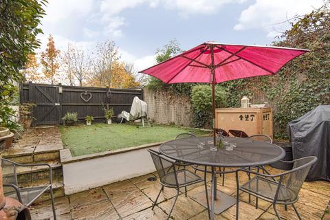 37 Anyards Road, Cobham, KT11 2LW