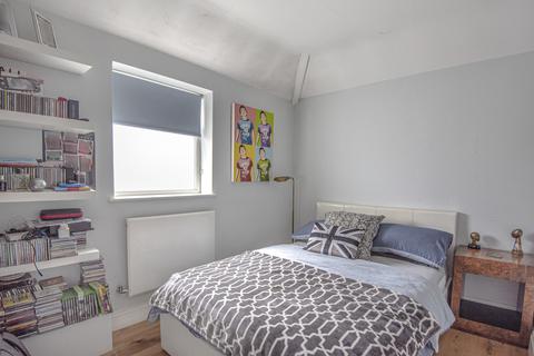 37 Anyards Road, Cobham, KT11 2LW