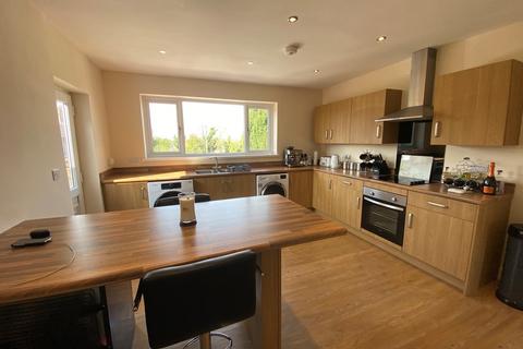 58 Brampton Avenue, Thurcroft, Rotherham, S66 9NG