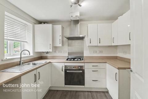 3 bedroom townhouse to rent, Barnton Way, Sandbach