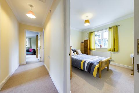 24 Berners Close, Grange-over-sands, LA11 7DQ