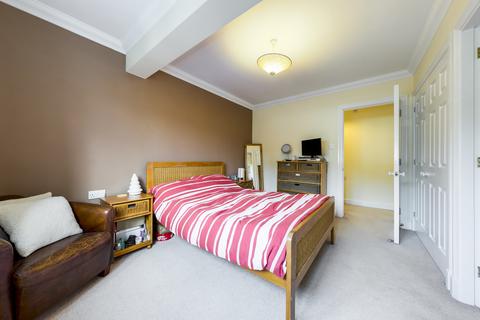 24 Berners Close, Grange-over-sands, LA11 7DQ