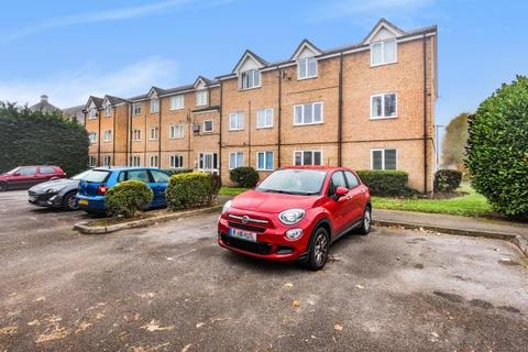 107 Seymour Way, Sunbury-on-thames, TW16 7NL