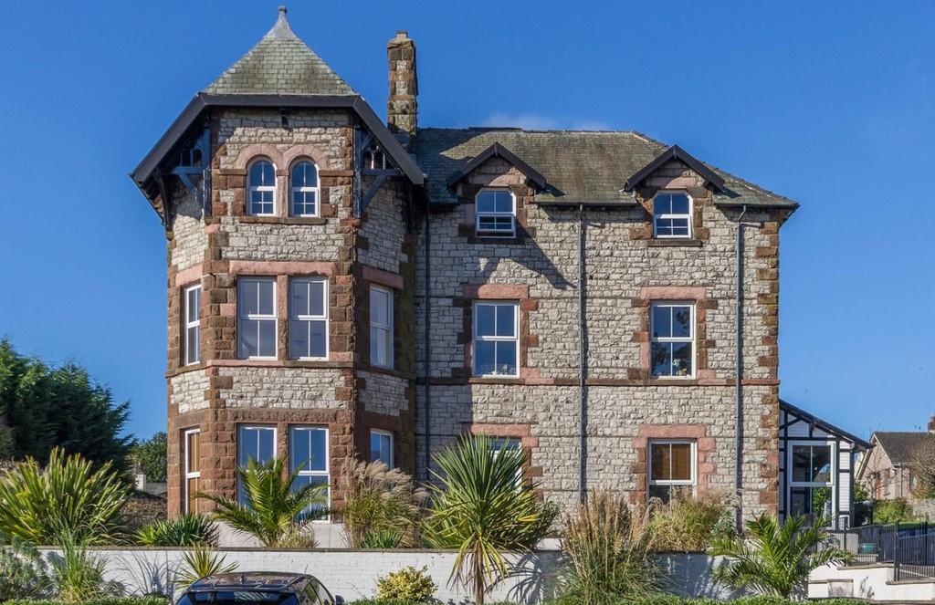 1 Kents Bank Apartments, 96 Kentsford Road, GrangeoverSands 1 bed