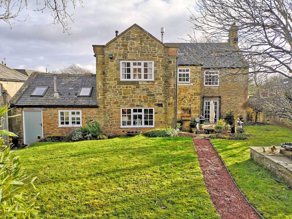 Hill House, Great Whittington 3 bed detached house £545,000