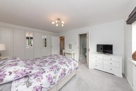8 Foxton Close, Alrewas, Burton-on-trent, DE13 7FE