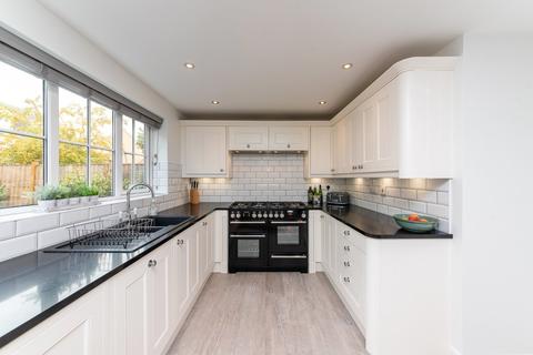 8 Foxton Close, Alrewas, Burton-on-trent, DE13 7FE