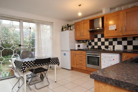 6 bedroom townhouse to rent, Bancroft Road, London, E1