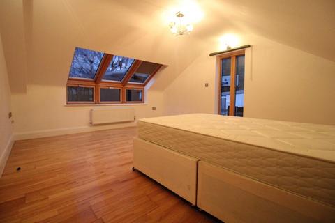 2 bedroom flat to rent, Hackney Road, London E2