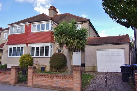 4 bedroom semi-detached house to rent - The Chase, Norbury