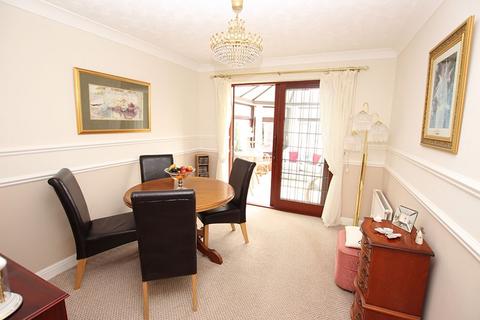 41 Carrington Drive, Humberston, Grimsby, DN36 4XQ